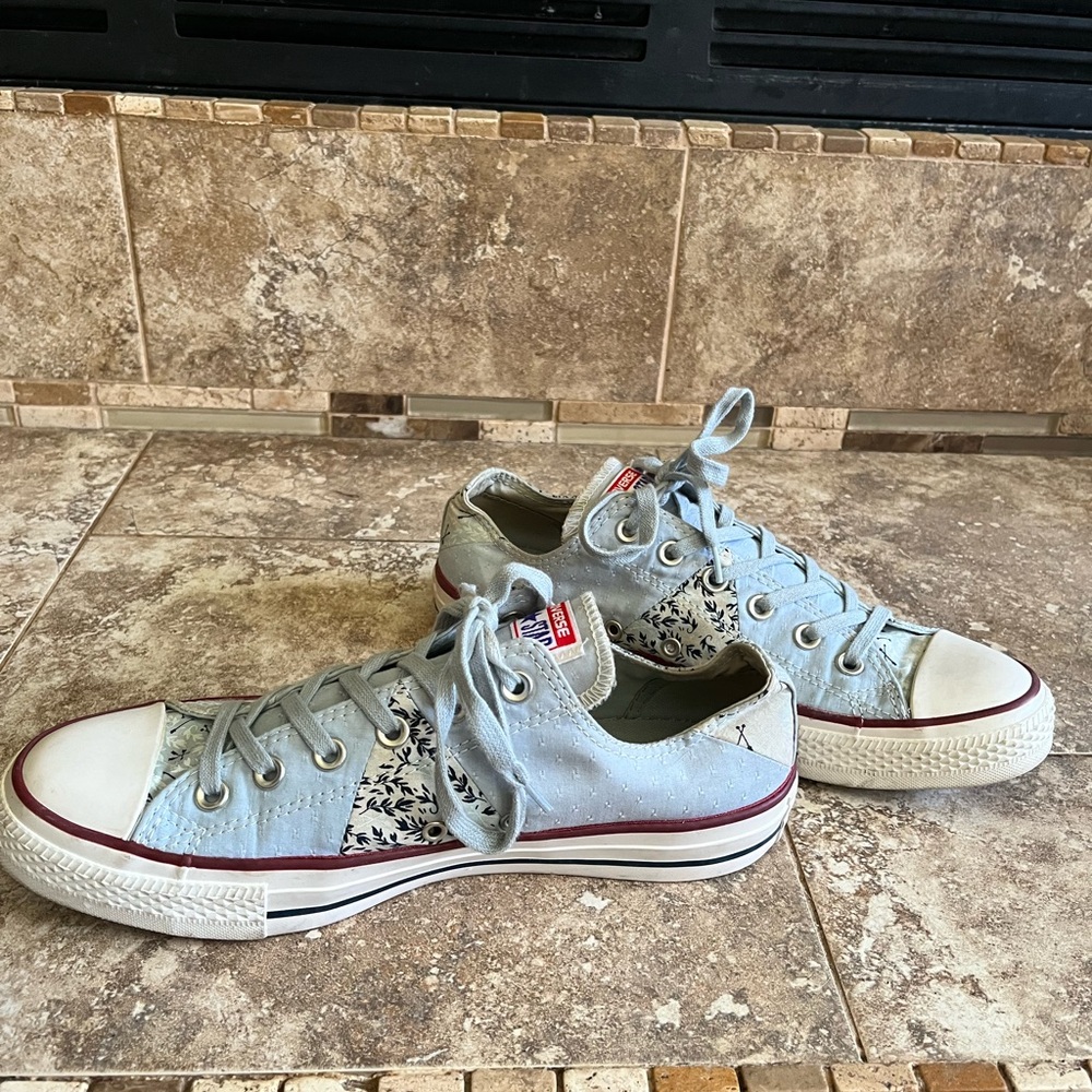 Converse Chuck Taylor All Star Sky Blue Floral Sneakers